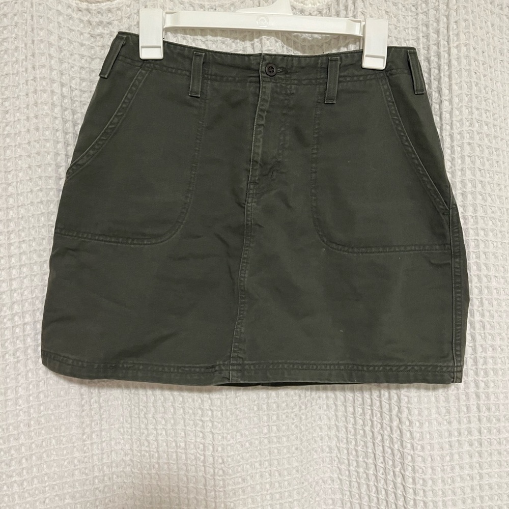 Green cargo, mini skirt!